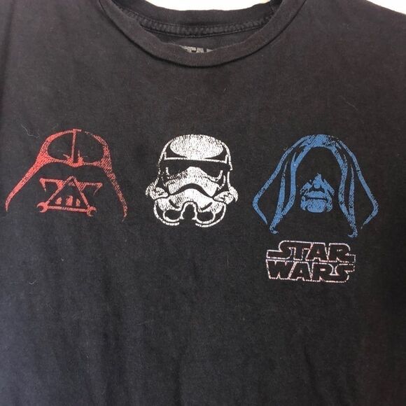 3/$15 Star Wars kids tee shirt - Picture 2 of 4